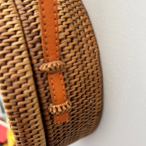Round Rattan Crossbody Bag, woven shoulder bag Boho style - Picture 7 of 8